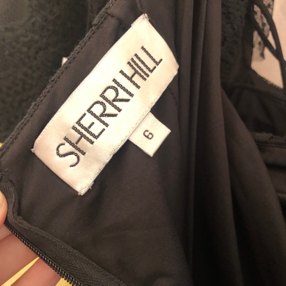 Sherri Hill Gown - Picture 4 of 5